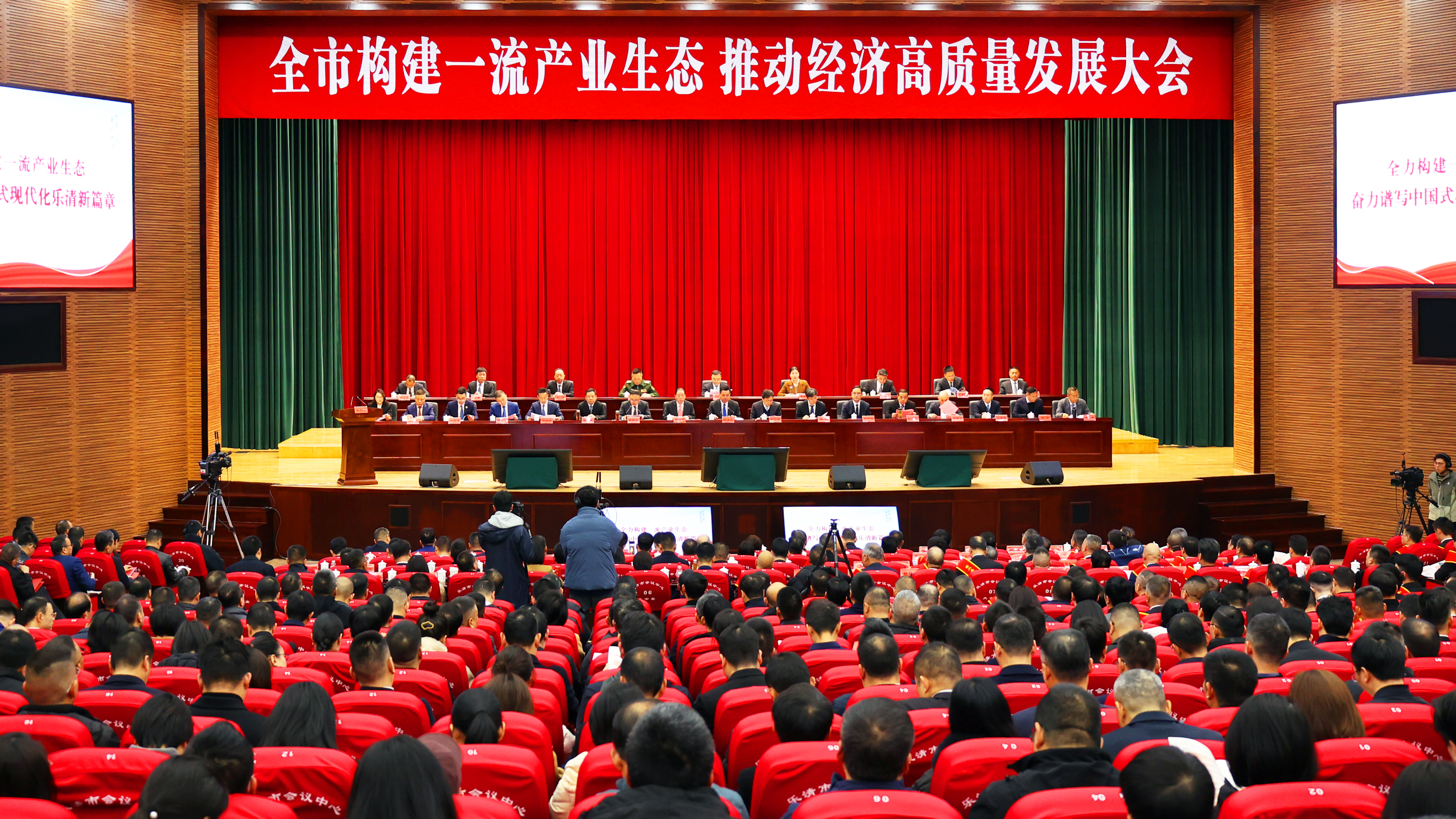 开门捷报！bifa必发获多项“热辣滚烫”大奖
